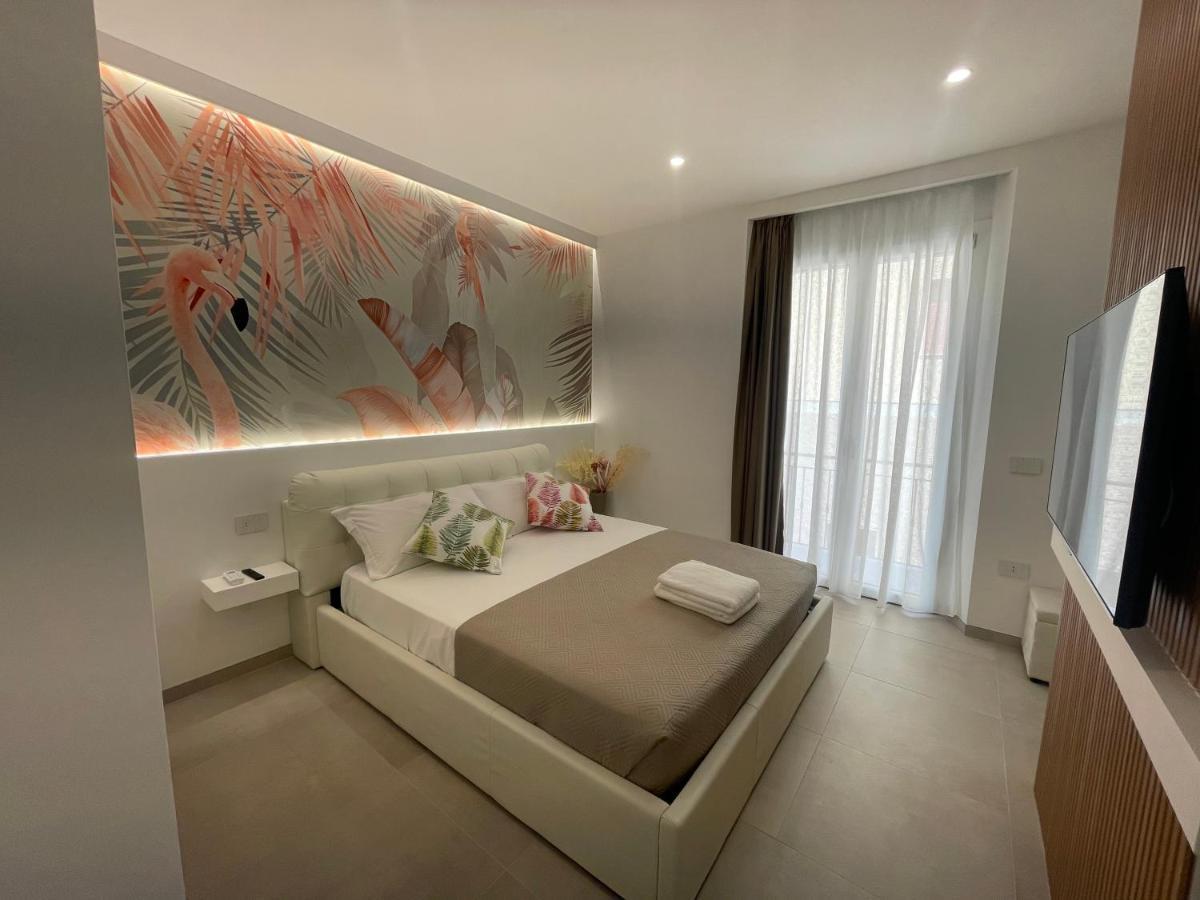 Bullerjanos Hotel Олбия Екстериор снимка