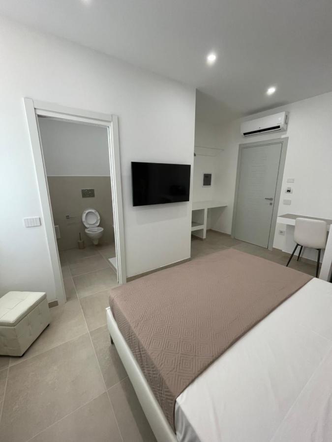 Bullerjanos Hotel Олбия Екстериор снимка