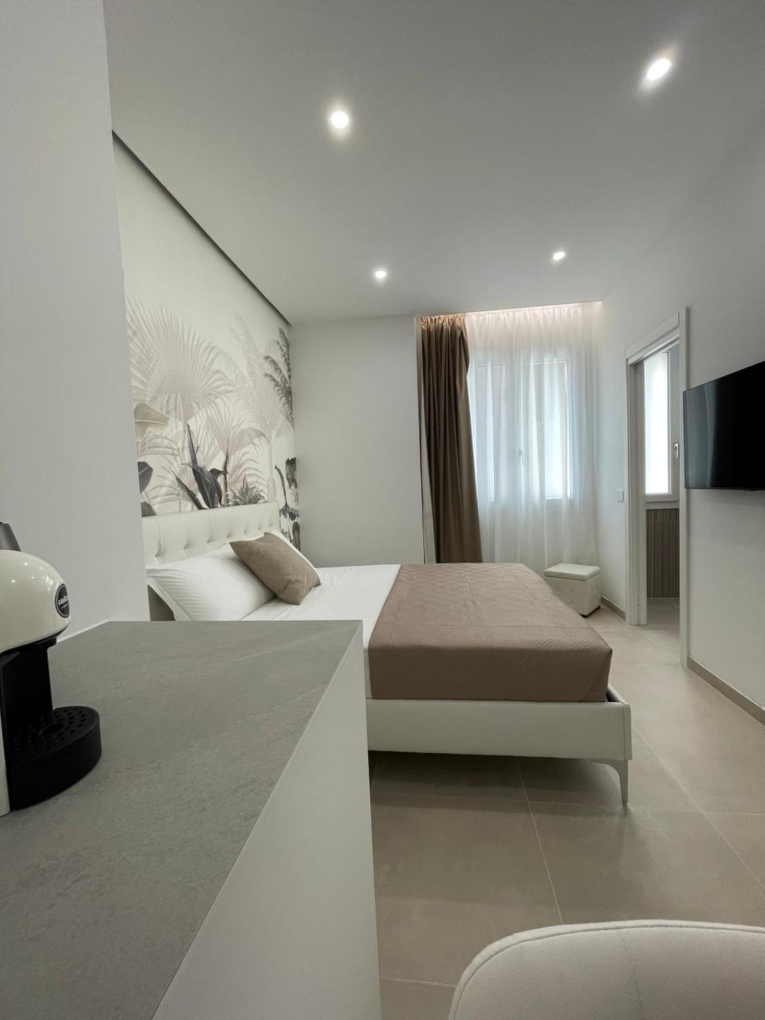 Bullerjanos Hotel Олбия Екстериор снимка