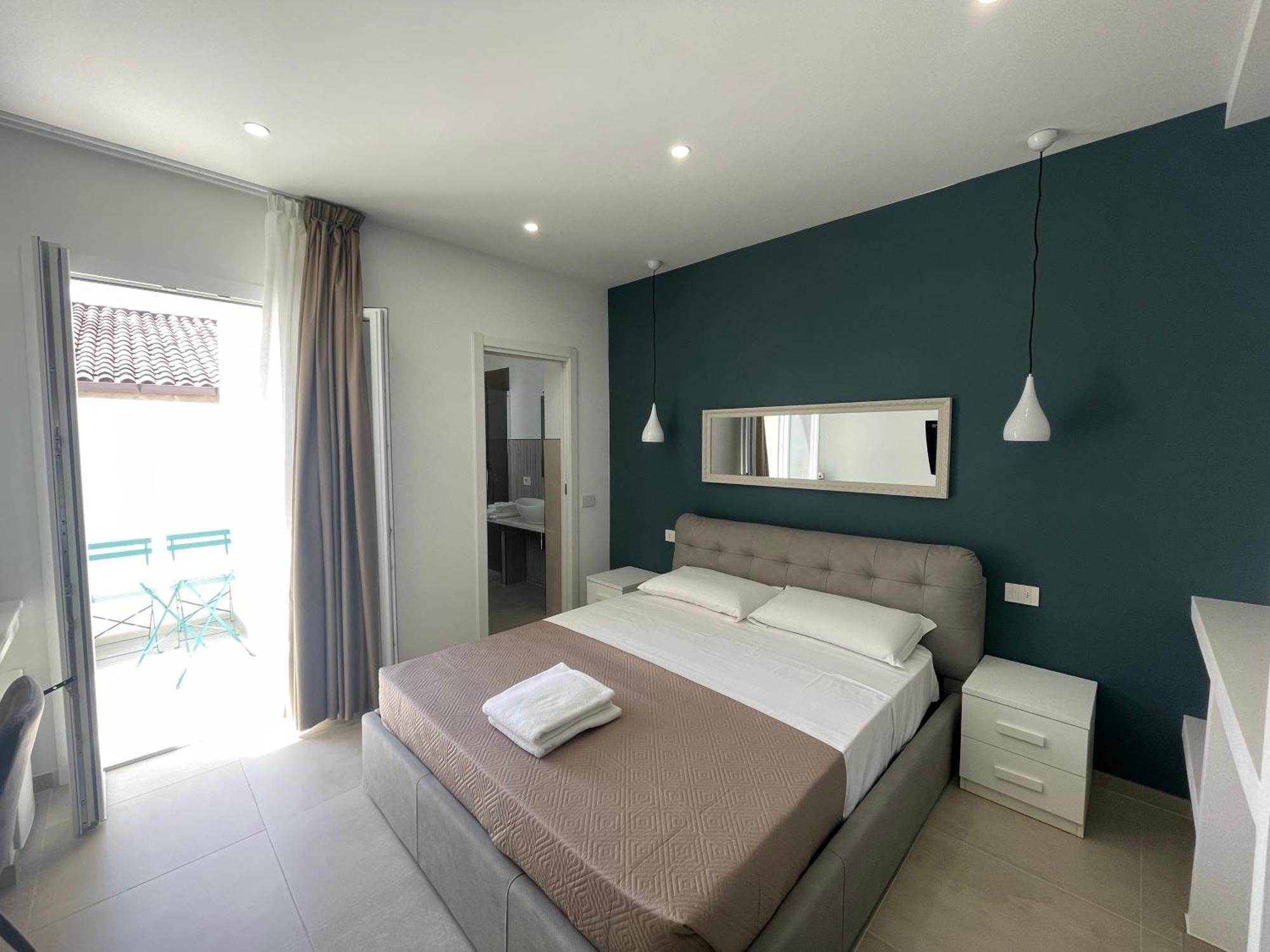 Bullerjanos Hotel Олбия Екстериор снимка