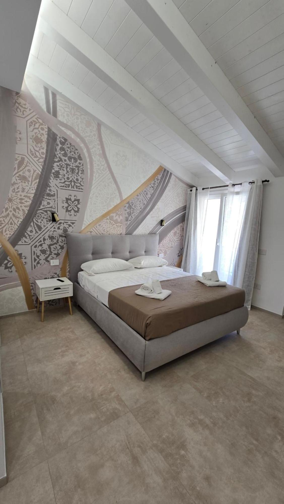 Bullerjanos Hotel Олбия Екстериор снимка